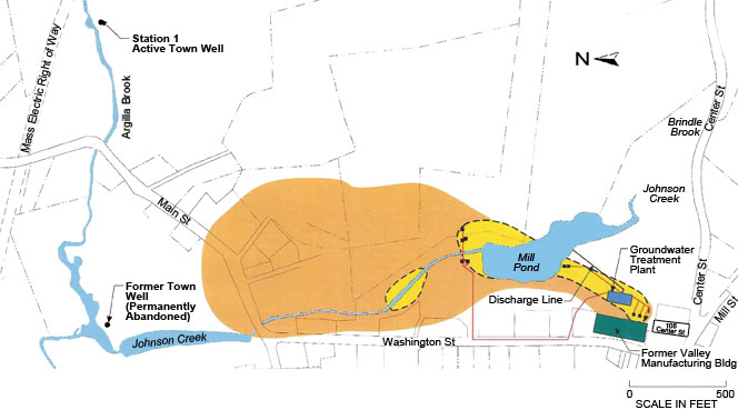 Location of municipal supply wells (one of the abandoned wells is shown) and extent of groundwater plume (above 5 µg/L) prior to treatment.